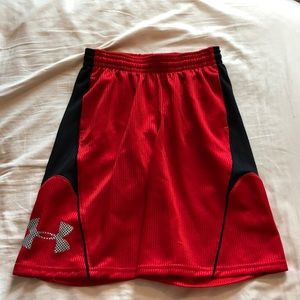 Boys Under Armour shorts- size youth medium